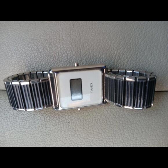 Vintage Timex Digital K-Cell Unisex Watch with Adjustable Band--needs a Battery! - Picture 2 of 7